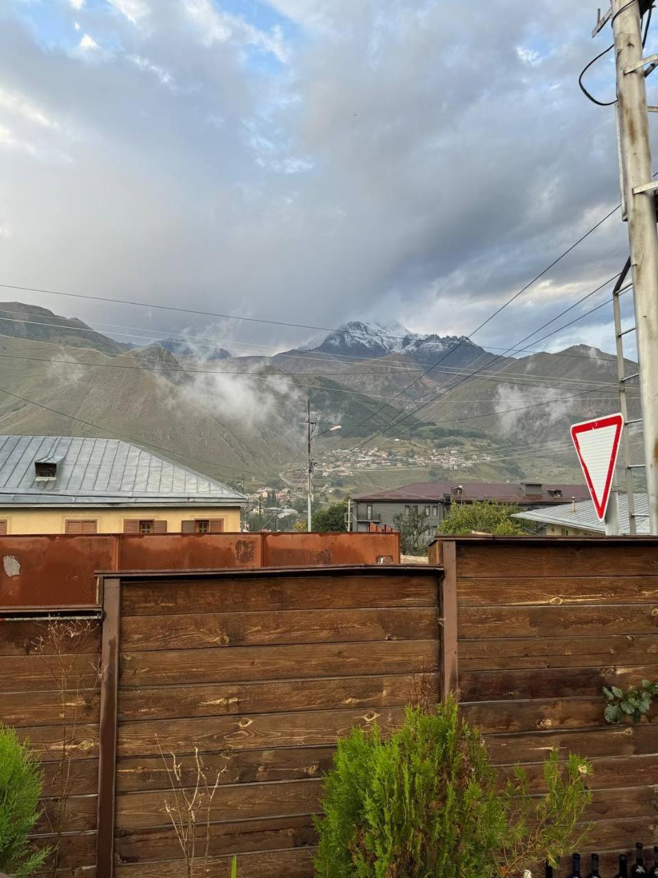 Hotel Kazbegi 1963 Δωμάτιο φωτογραφία